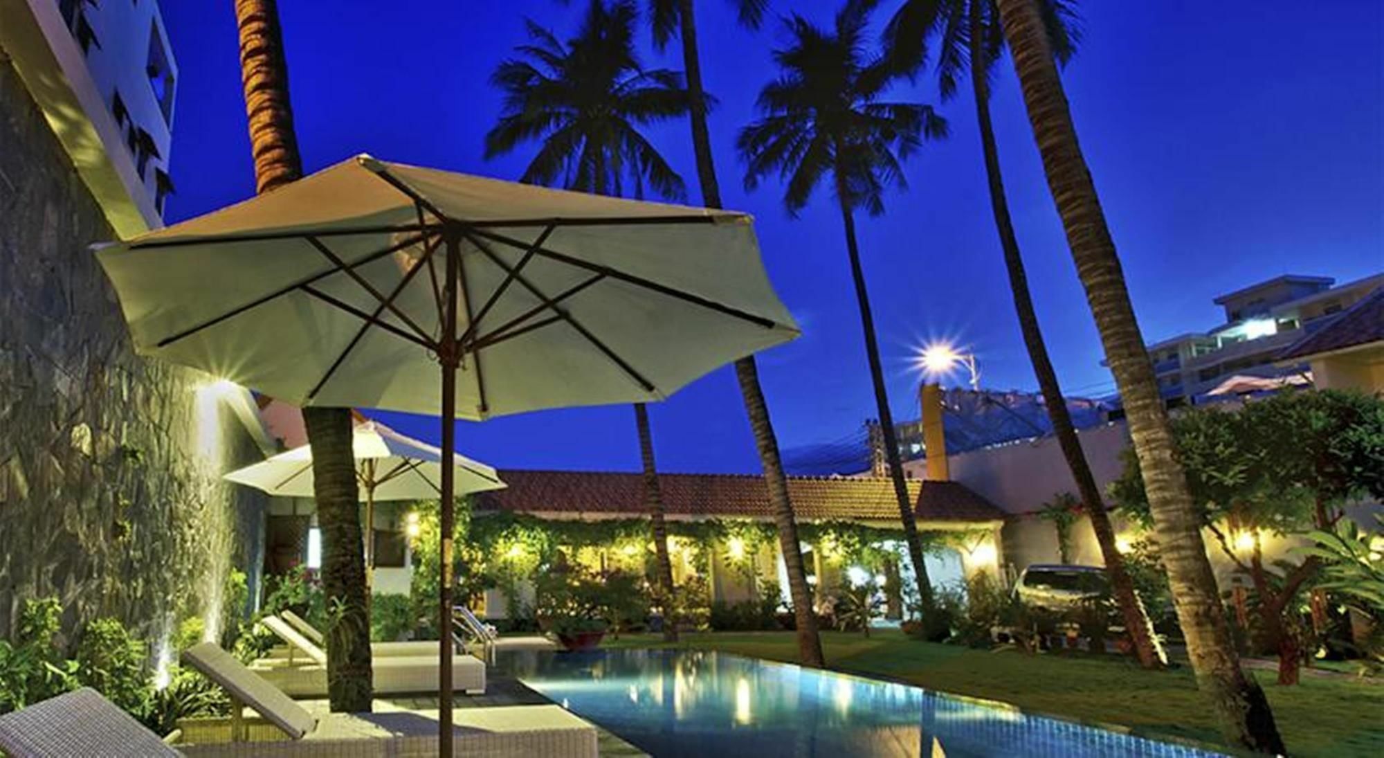 La Paloma Villa На Транг Екстериор снимка